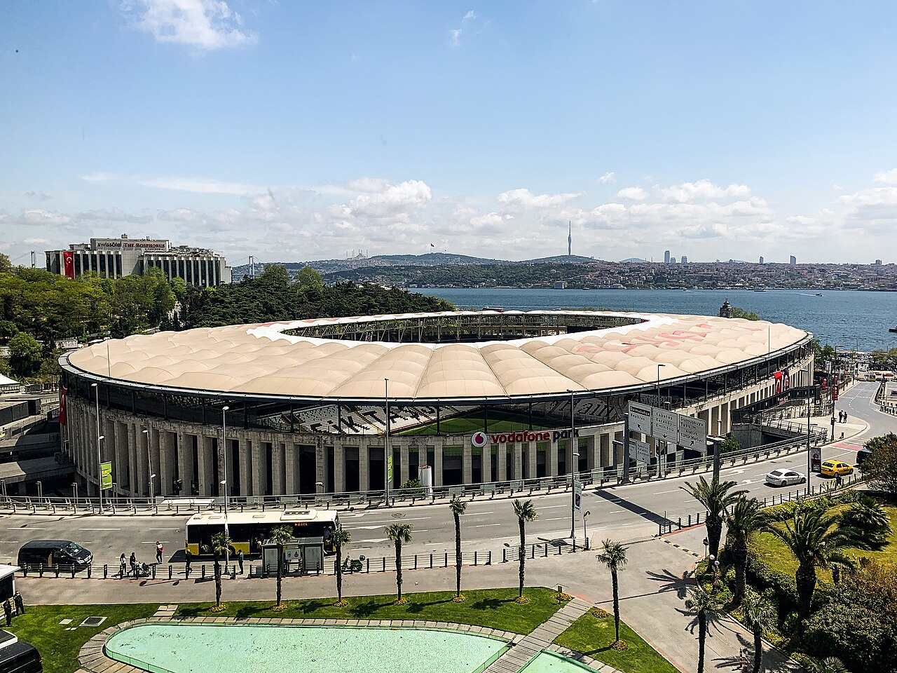 Beşiktaş stadının dış görünümü, 1 Mayıs 2022 — arşiv fotoğrafı.